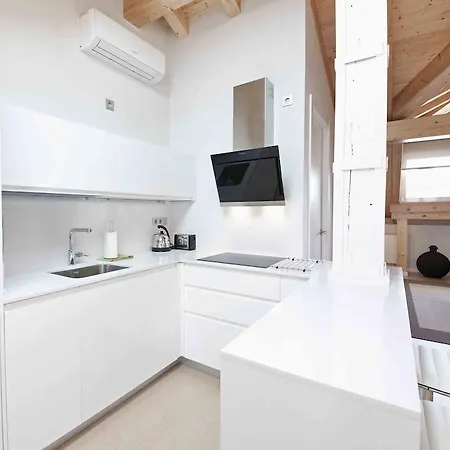 The Collection | City Centre Legazpi Apartamento *