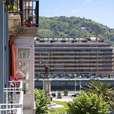 The Collection | City Centre Legazpi San Sebastián